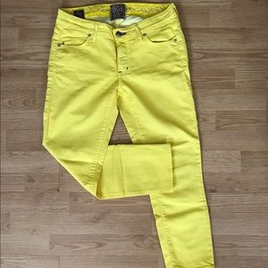 Rich & Skinny Yellow Cropped Jeans